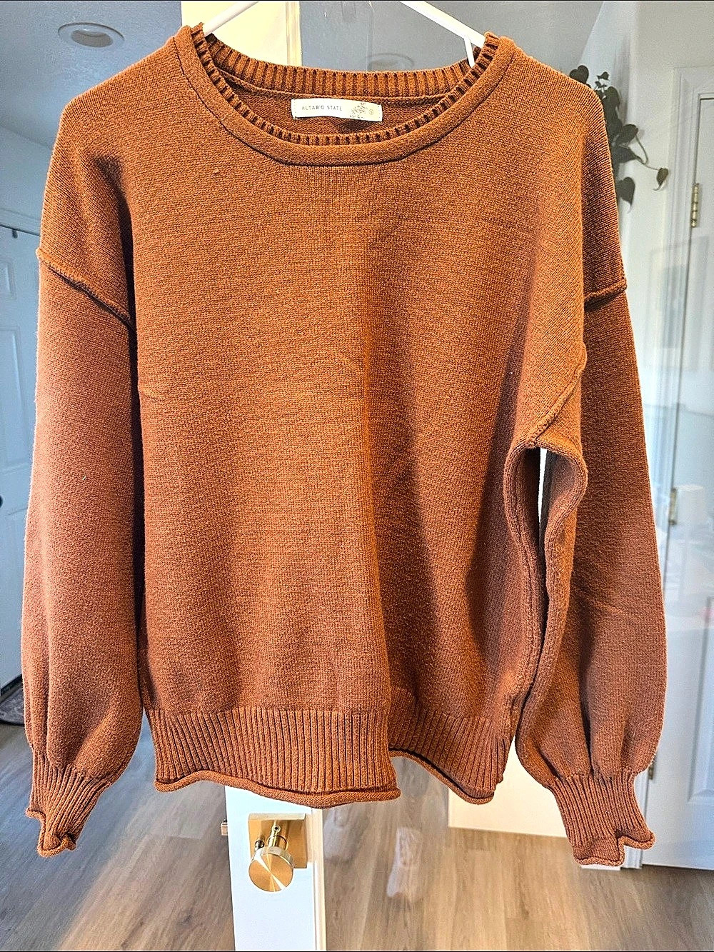 Altar'd State Crew Neck Sweater in Orange Size Small Like New